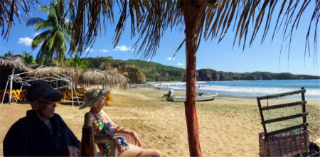 Michael + Françoise Caleta de campos