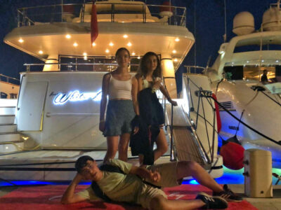 joana corse les copines prennent la pose