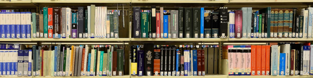 livres en rayon (bandeau 2000)