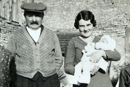 1941 Jean BOTT, sa fille Jeanne et le petit-fils Robert