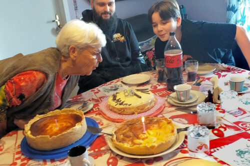 2024 cecile 88 ans avec louis