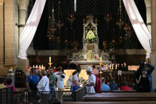 le puy cathedrale (57)