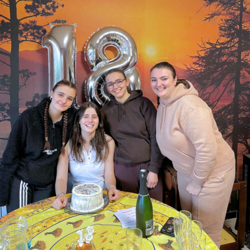 2025 joana 18 ans garinettes