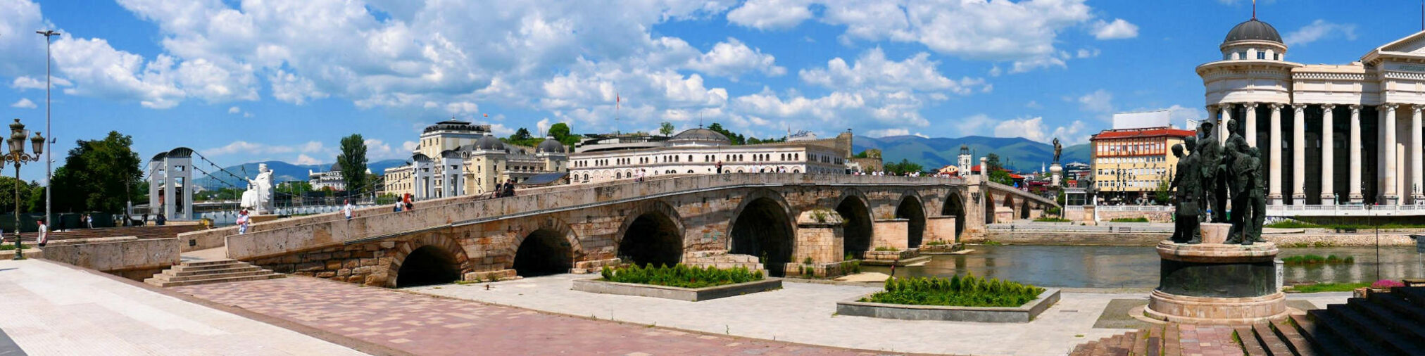 blk 5 macedoine skopje 2255 pont de pierre bandeau