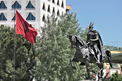blk albanie tirana 1801 skanderbeg hero national