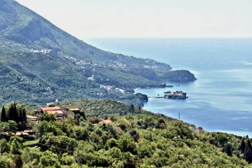 blk montenegro budva (le monaco du pays) 1141