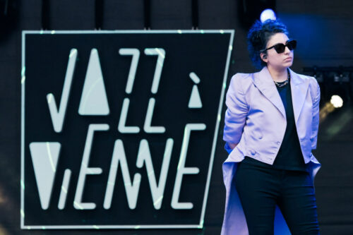 2025 jazz a vienne arooj aftab chanteuse (© jazz a vienne)