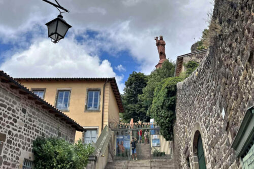 2025 kirschou au puy en velay montee vierge