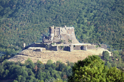 2025 auvergne chateau de murol (2)