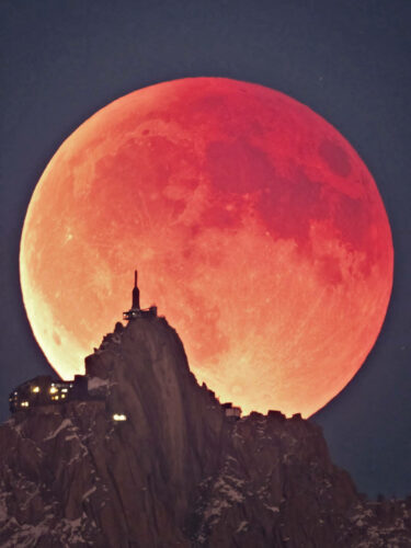 2025 lune de sang focale de 2 000 mm photo emmanuel paoli