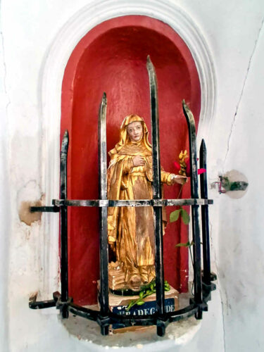 2026 eglise de saint yvoine ste radegonde