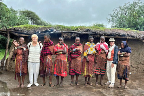 2026 odile chez les massais (detail)