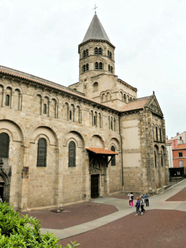 2026 clermont ferrand basilique nd du port (10 11)