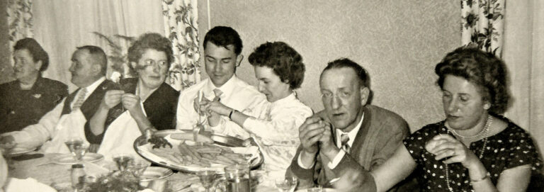 1958 mariage josy jean paul a tablejpg