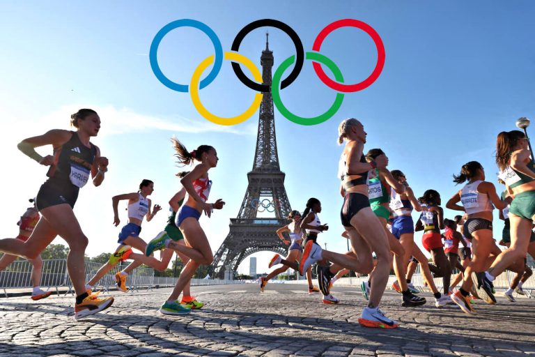 jo paris 2024 maratoniennes sous la tour eifel (© piroschka van de woum reuters)