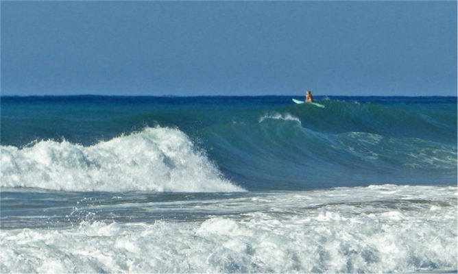 Surf à Nexpa, Michoacan, Mexique